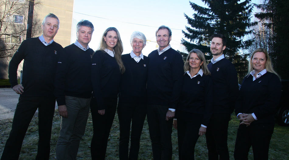 GOLFSTYRET 2015: Fra venstre Jens Kristian Hansen (Salten GK), Tore Nyrén (Stavanger GK), Anne Elisabeth Næstvold (Bærum GK), Marit Wiig (Hauger GK), Einar I Lohne (Grini GK), Edith Kalve (Fana GK), Vegard Aune (Trondheim GK) og Kari Mette Toverud (Ballerud GK).