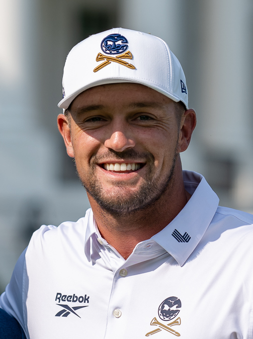 LIV Golfs finansieringsuro setter DeChambeau, Rahm og en splittet golfverden på tå hev